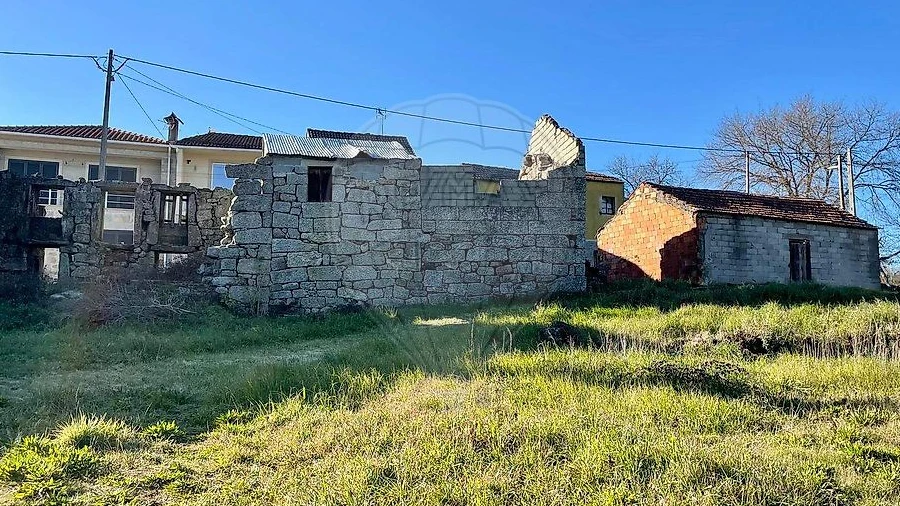 Moradia T2 para Venda em Ferreira de Aves