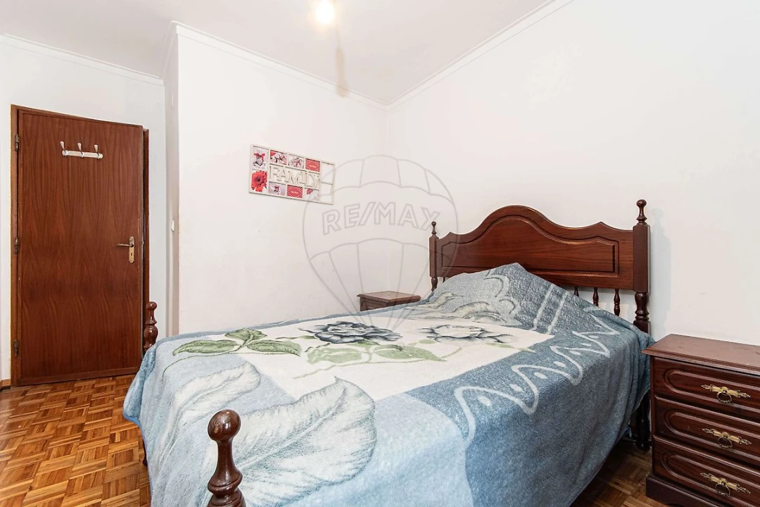 Apartamento T3 para Venda em Carregado e Cadafais Foto 8