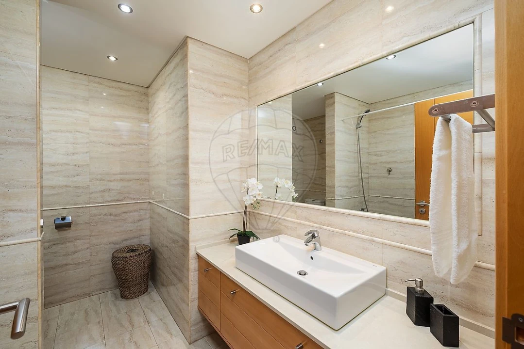 Apartamento T4 para Venda em Póvoa de Santa Iria e Forte da Casa Foto 28