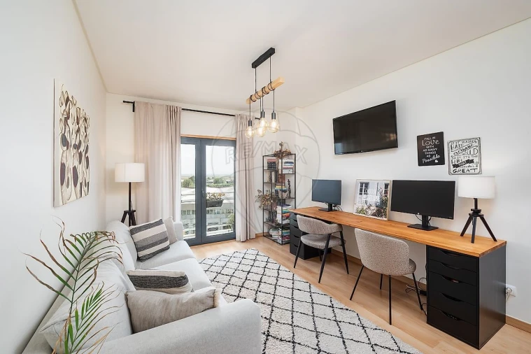 Apartamento T4 para Venda em Póvoa de Santa Iria e Forte da Casa Foto 15