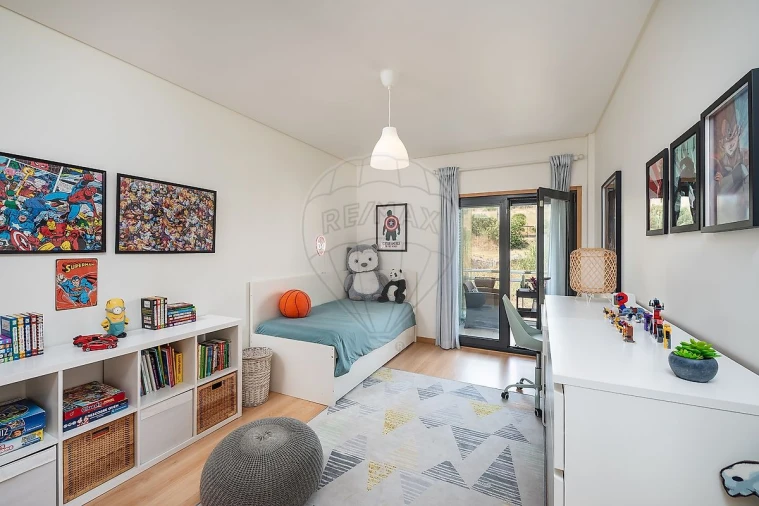 Apartamento T4 para Venda em Póvoa de Santa Iria e Forte da Casa Foto 18