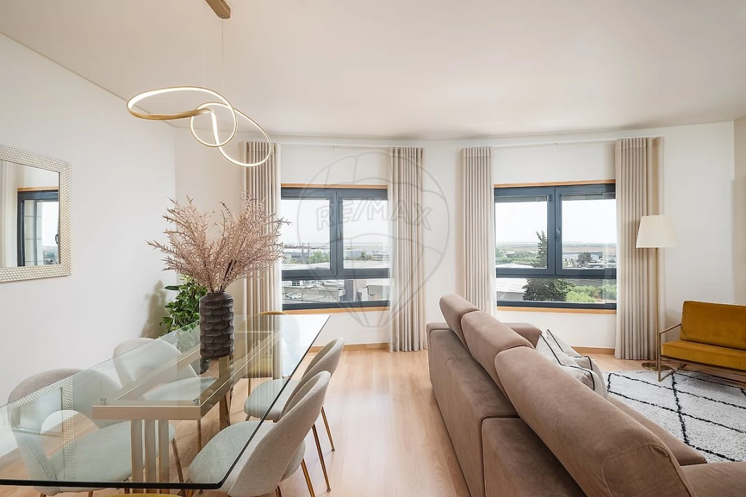 Apartamento T4 para Venda em Póvoa de Santa Iria e Forte da Casa Foto 7