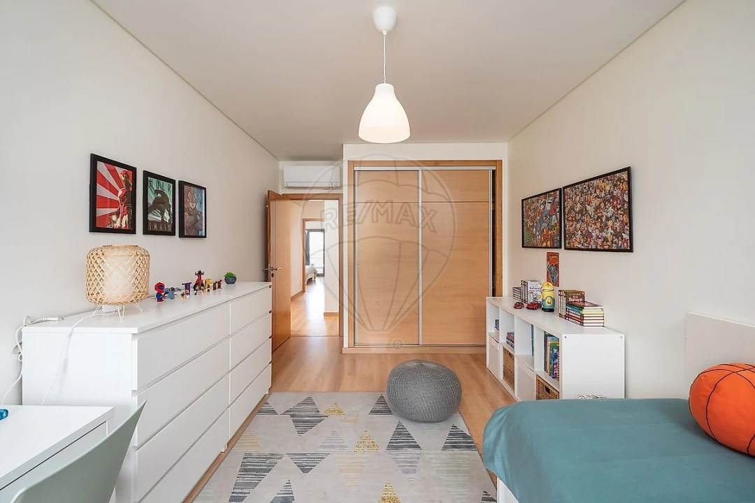 Apartamento T4 para Venda em Póvoa de Santa Iria e Forte da Casa Foto 19