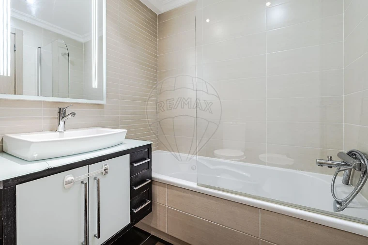 Apartamento T3 para Arrendamento em Vialonga Foto 28