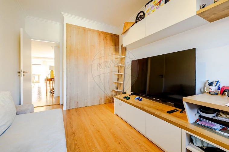 Apartamento T3 para Venda em Vialonga Foto 30