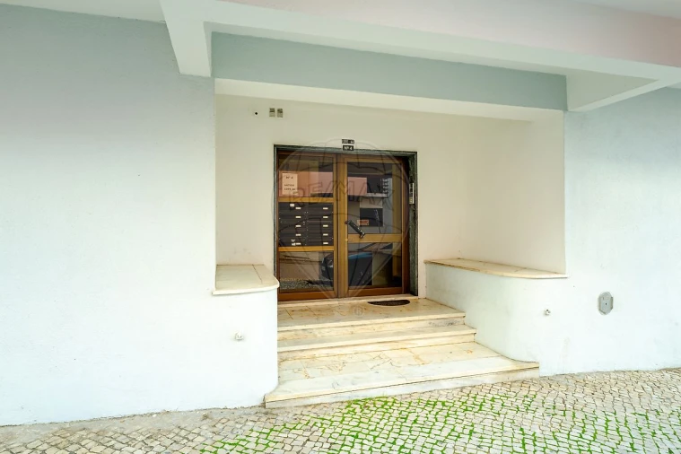 Apartamento T3 para Venda em Vialonga Foto 43