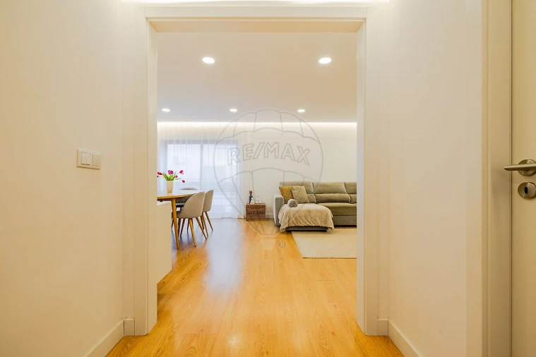 Apartamento T3 para Venda em Vialonga Foto 2