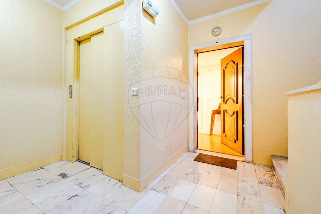 Apartamento T3 para Venda em Vialonga Foto 40