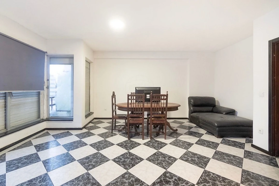 Apartamento T2 para Venda em São João da Madeira Foto 23