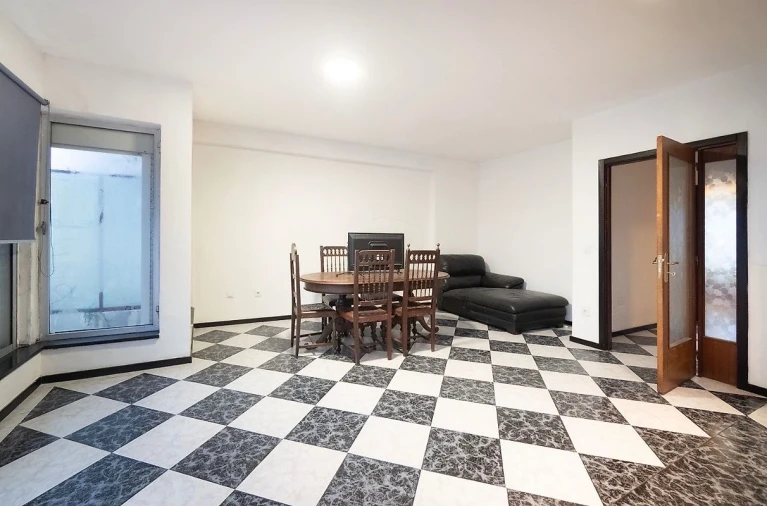 Apartamento T2 para Venda em São João da Madeira Foto 19