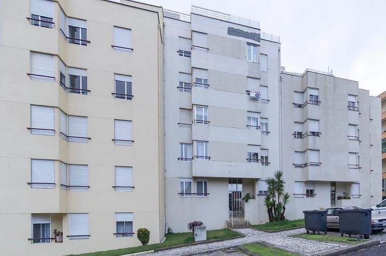 Apartamento T2 para Venda em São João da Madeira Foto 17