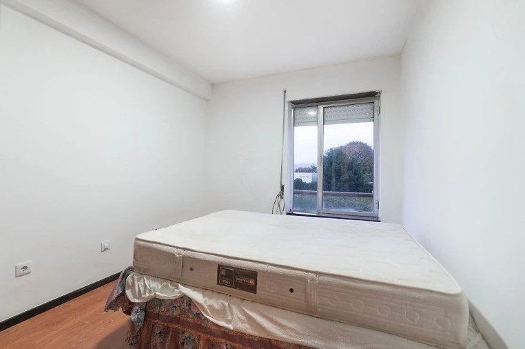 Apartamento T2 para Venda em São João da Madeira Foto 2