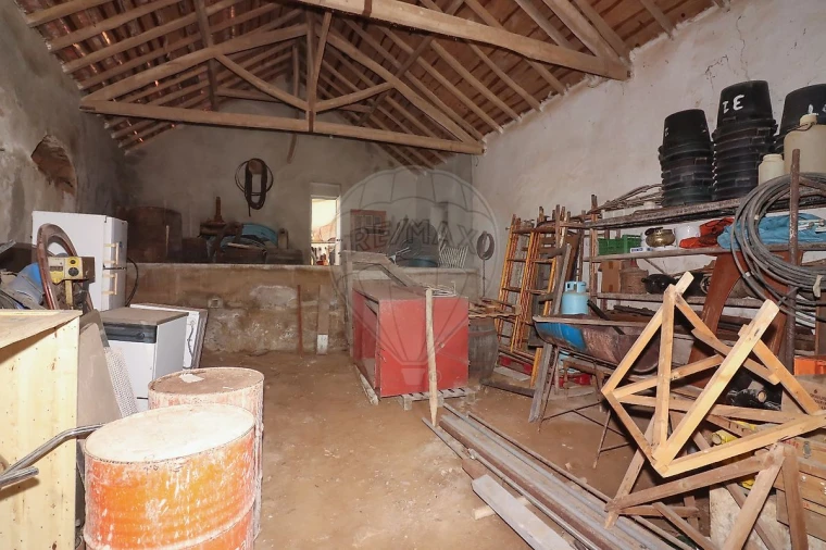 Armazém para Venda em Alenquer (Santo Estêvão e Triana) Foto 4