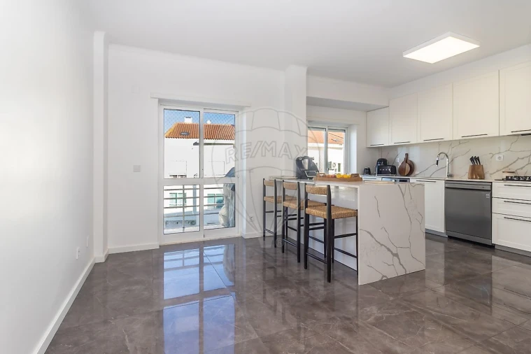 Apartamento T3 para Venda em Montijo e Afonsoeiro Foto 33