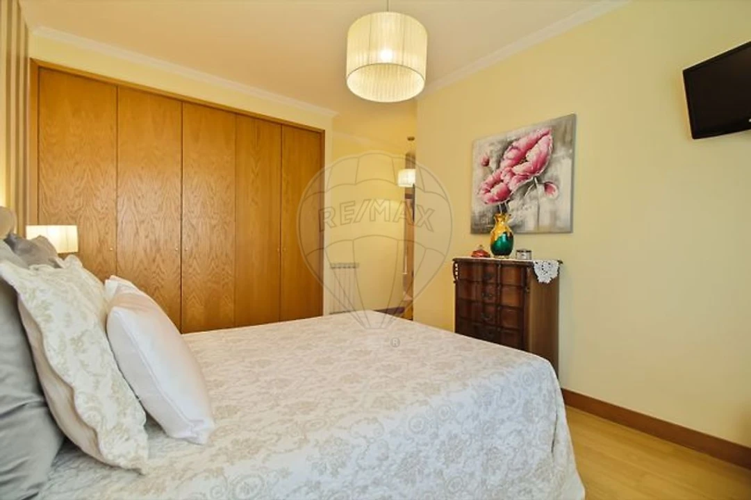 Apartamento T3 para Venda em Cidade da Maia Foto 8