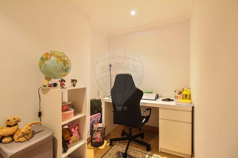 Apartamento T3 para Venda em Cidade da Maia Foto 14