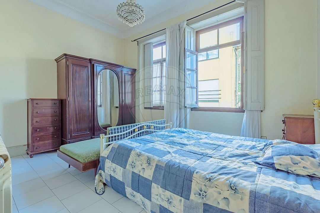 Moradia T4 para Venda em Paranhos Foto 23