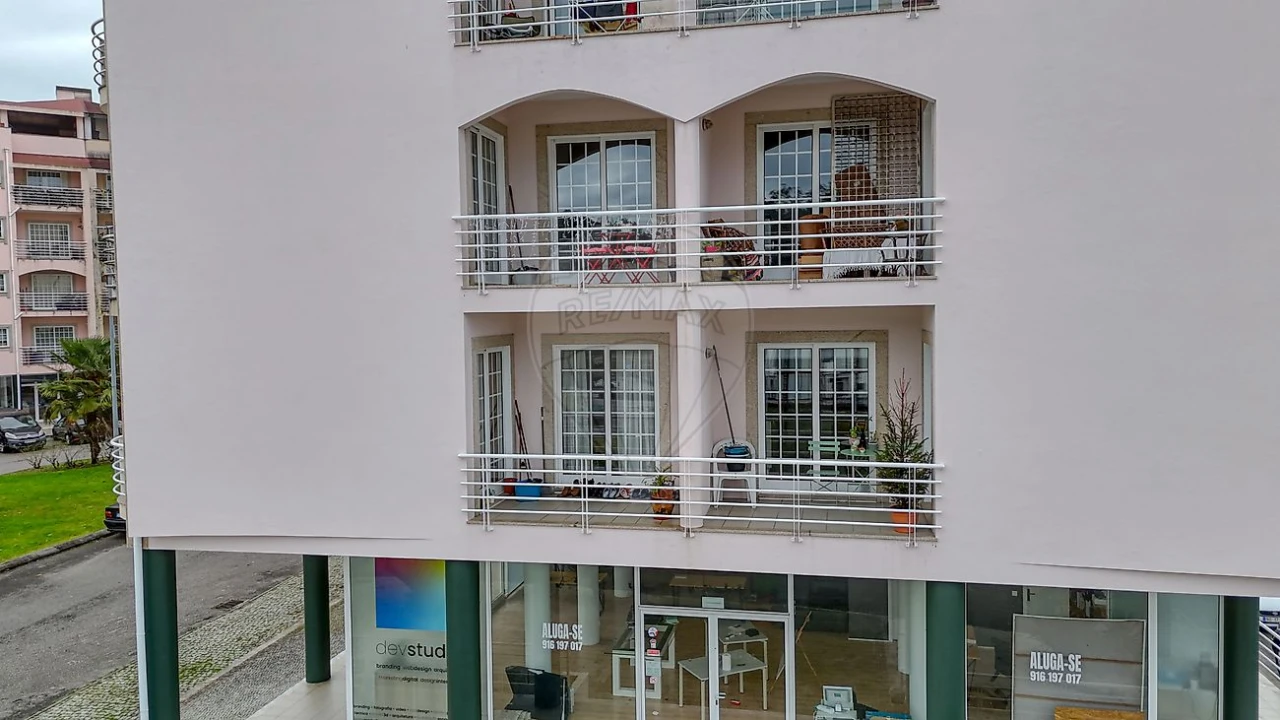 Apartamento T1 para Venda em Paços de Ferreira Foto 7