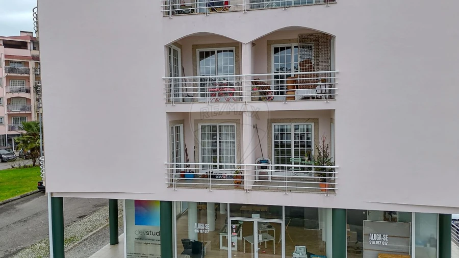 Apartamento T1 para Venda em Paços de Ferreira Foto 7