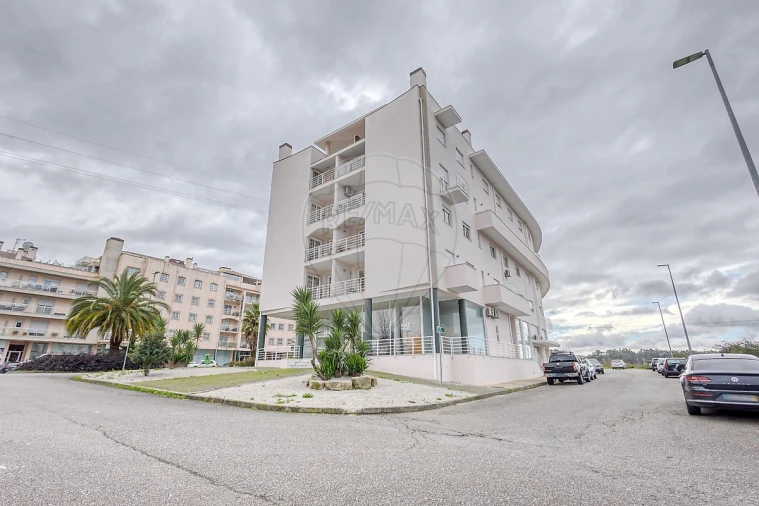 Apartamento T1 para Venda em Paços de Ferreira Foto 1