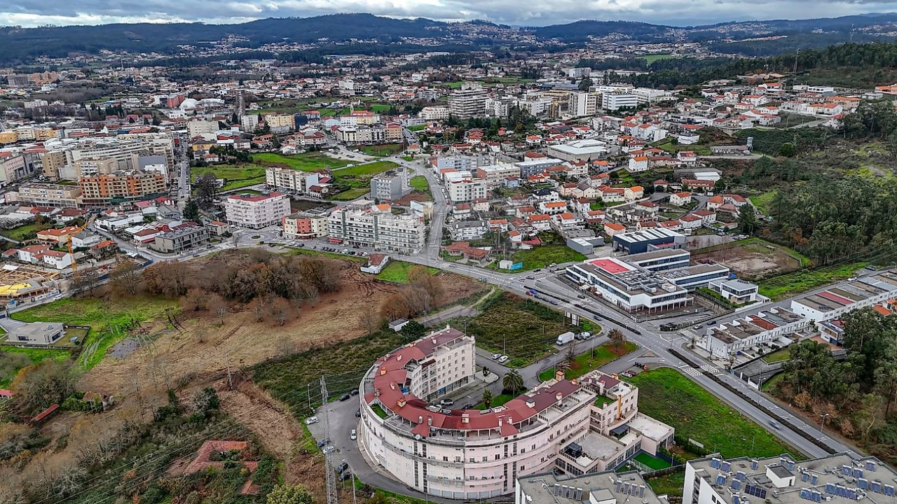 Apartamento T1 para Venda em Paços de Ferreira Foto 8