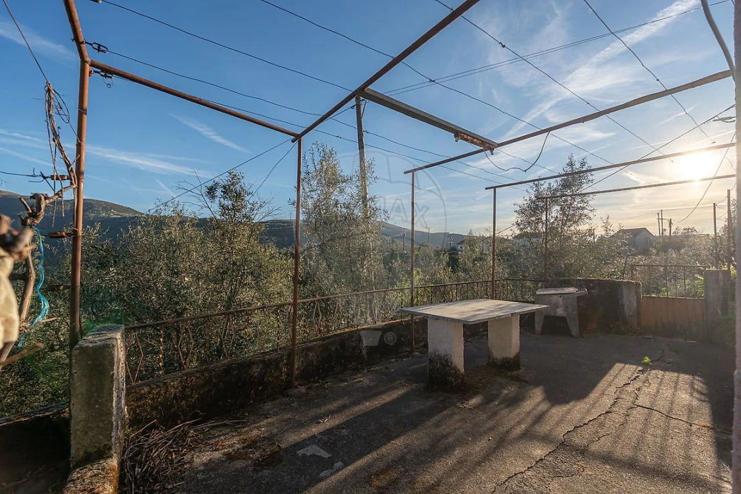 Moradia T2 para Venda em Cadafaz e Colmeal Foto 42