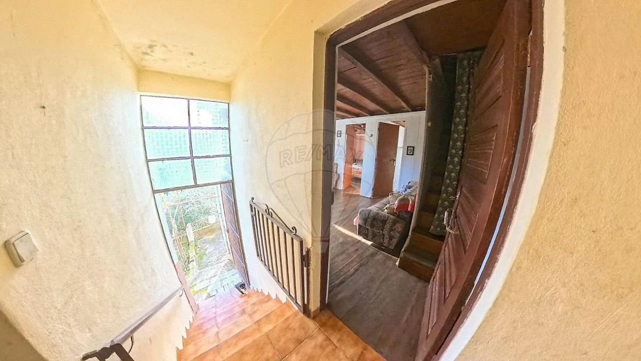 Moradia T2 para Venda em Cadafaz e Colmeal Foto 6