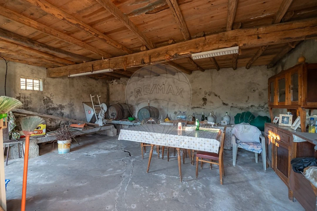 Moradia T2 para Venda em Cadafaz e Colmeal Foto 7