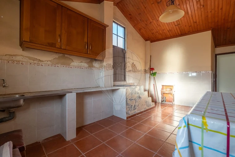 Moradia T2 para Venda em Cadafaz e Colmeal Foto 30