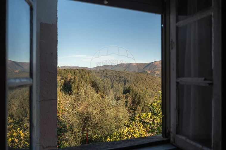 Moradia T2 para Venda em Cadafaz e Colmeal Foto 25