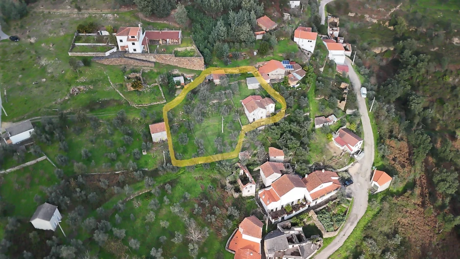 Moradia T2 para Venda em Cadafaz e Colmeal Foto 25