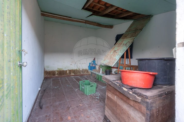 Moradia T2 para Venda em Cadafaz e Colmeal Foto 37