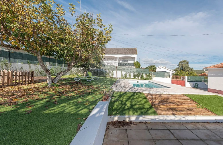 Moradia T3 para Venda em Achete, Azoia de Baixo e Póvoa de Santarém Foto 32