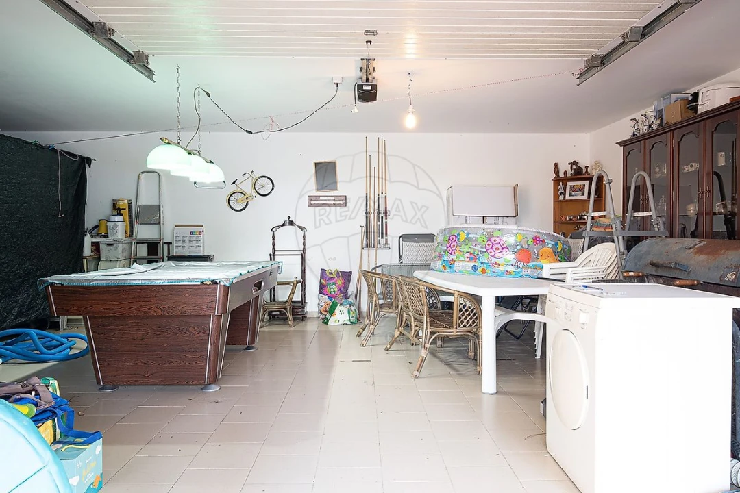 Moradia T4 para Venda em Azambuja Foto 38