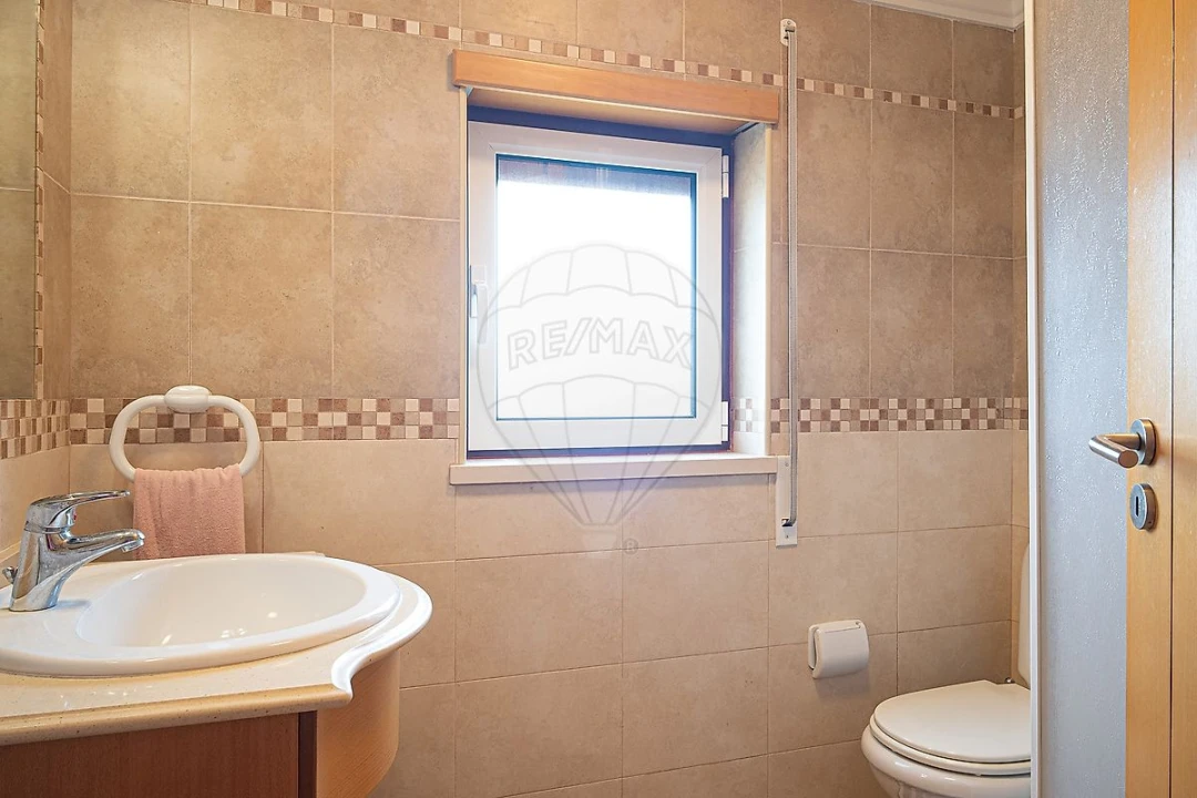 Moradia T4 para Venda em Azambuja Foto 21