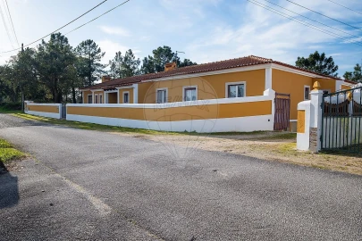 Moradia T4 para Venda em Azambuja
