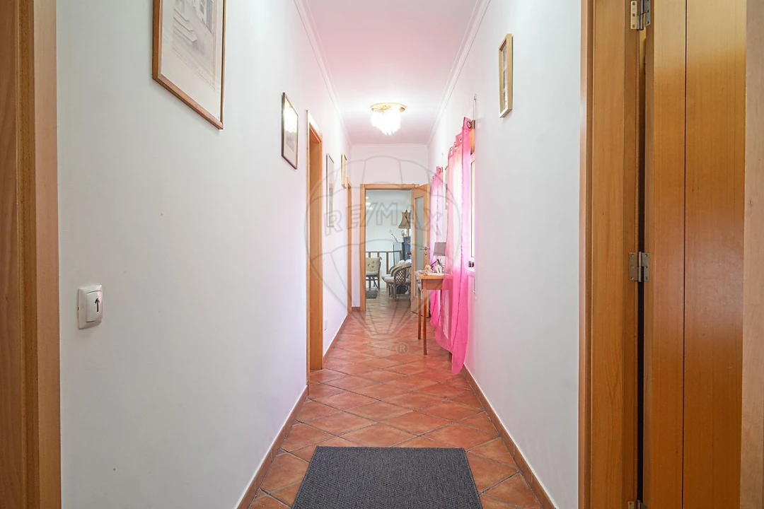 Moradia T4 para Venda em Azambuja Foto 34