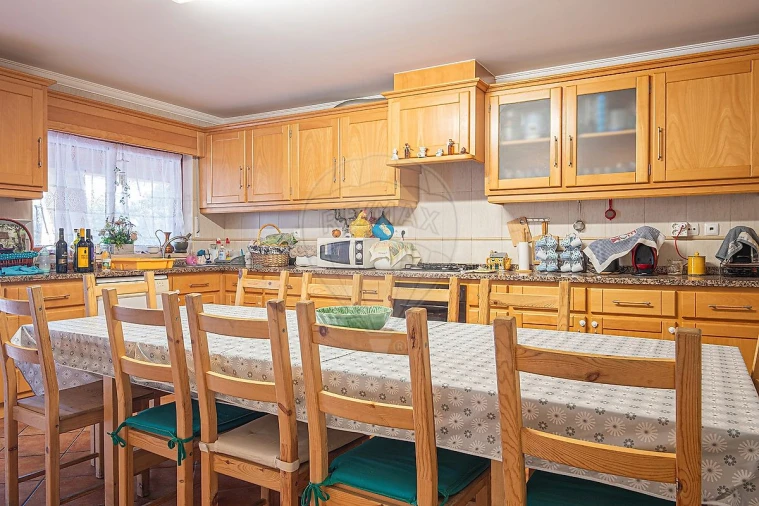 Moradia T4 para Venda em Azambuja Foto 7