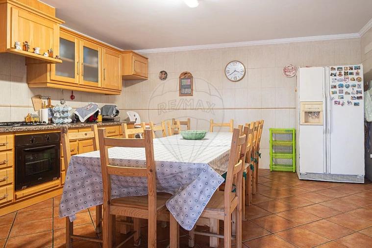 Moradia T4 para Venda em Azambuja Foto 9