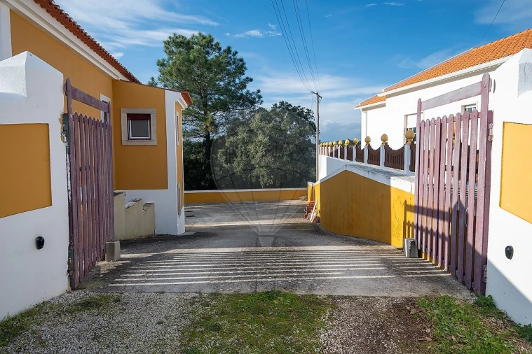 Moradia T4 para Venda em Azambuja Foto 5