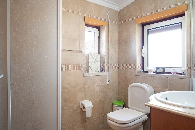 Moradia T4 para Venda em Azambuja Foto 27