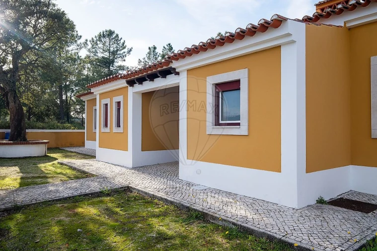 Moradia T4 para Venda em Azambuja