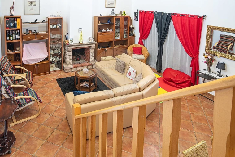 Moradia T4 para Venda em Azambuja Foto 11