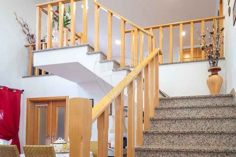 Moradia T4 para Venda em Azambuja Foto 14