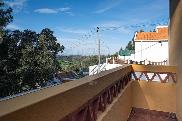 Moradia T4 para Venda em Azambuja Foto 28