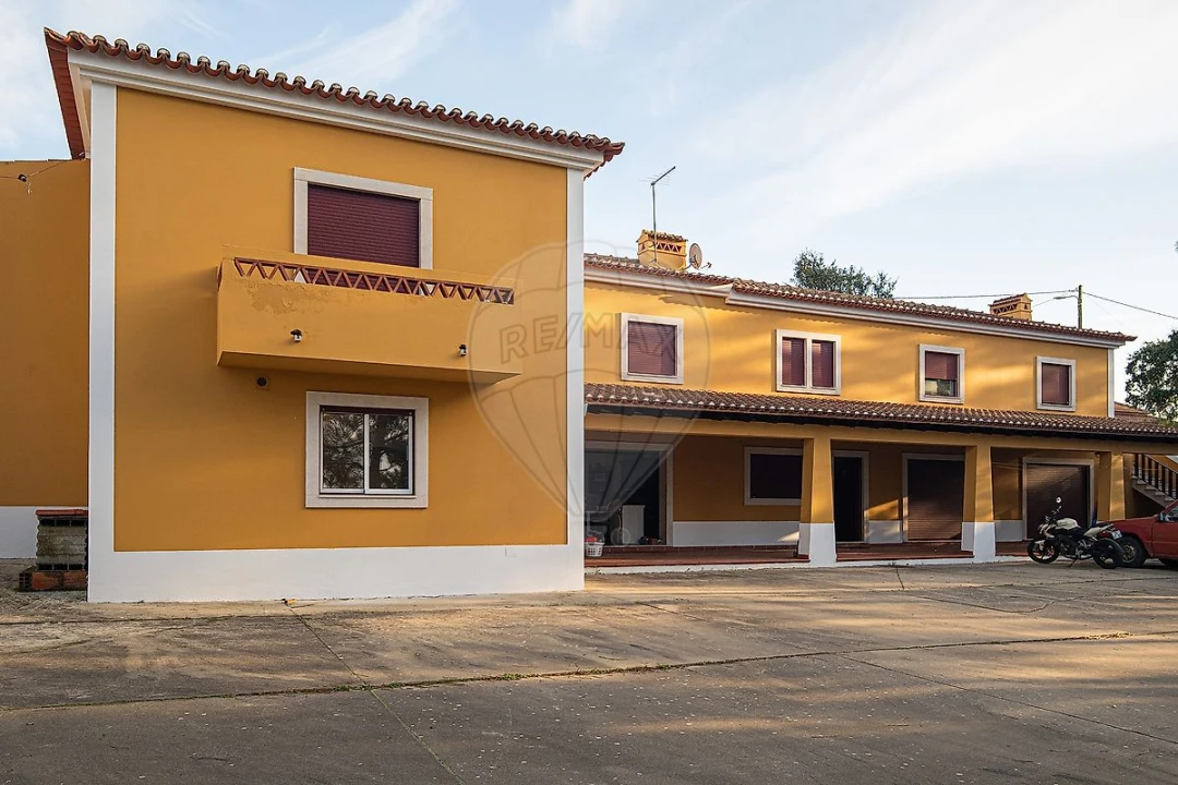 Moradia T4 para Venda em Azambuja Foto 43