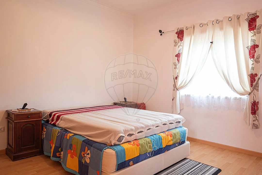 Moradia T4 para Venda em Azambuja Foto 22