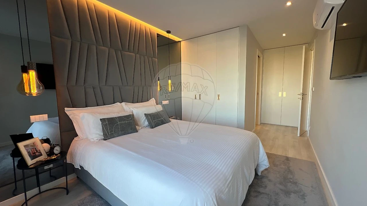 Apartamento T2 para Arrendamento em Águas Livres Foto 18