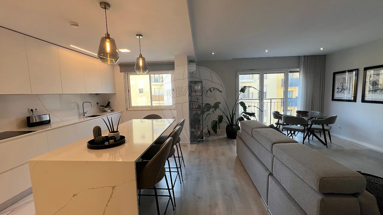 Apartamento T2 para Arrendamento em Águas Livres Foto 7