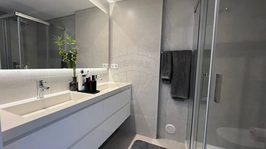 Apartamento T2 para Arrendamento em Águas Livres Foto 15